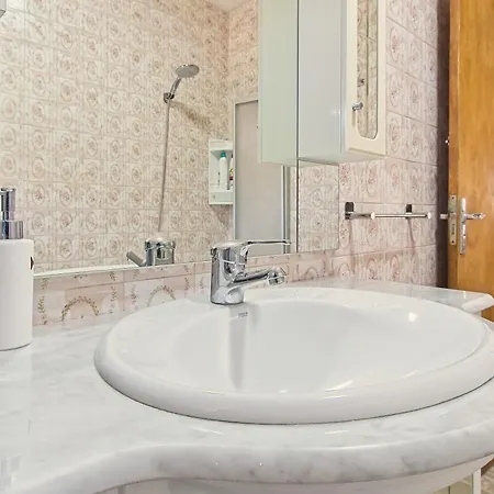 Apartment Pisos Leopoldo - Casaio