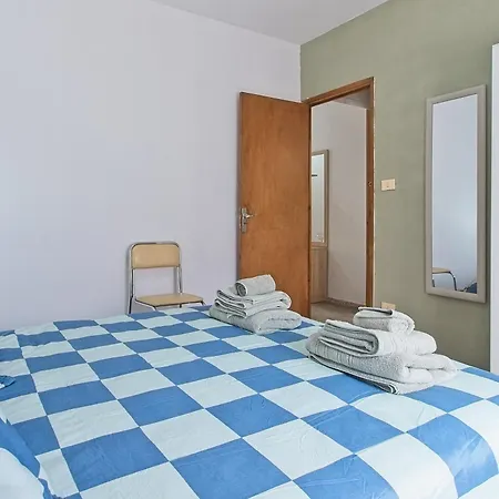 Apartment Pisos Leopoldo - Casaio